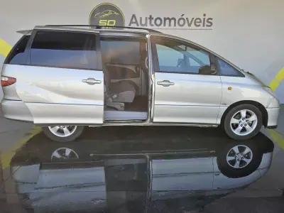 Toyota Previa 2003 - 4250 EUR, 497000 km - AUTO.MOTO.pt - 497000km - foto 5 de 9