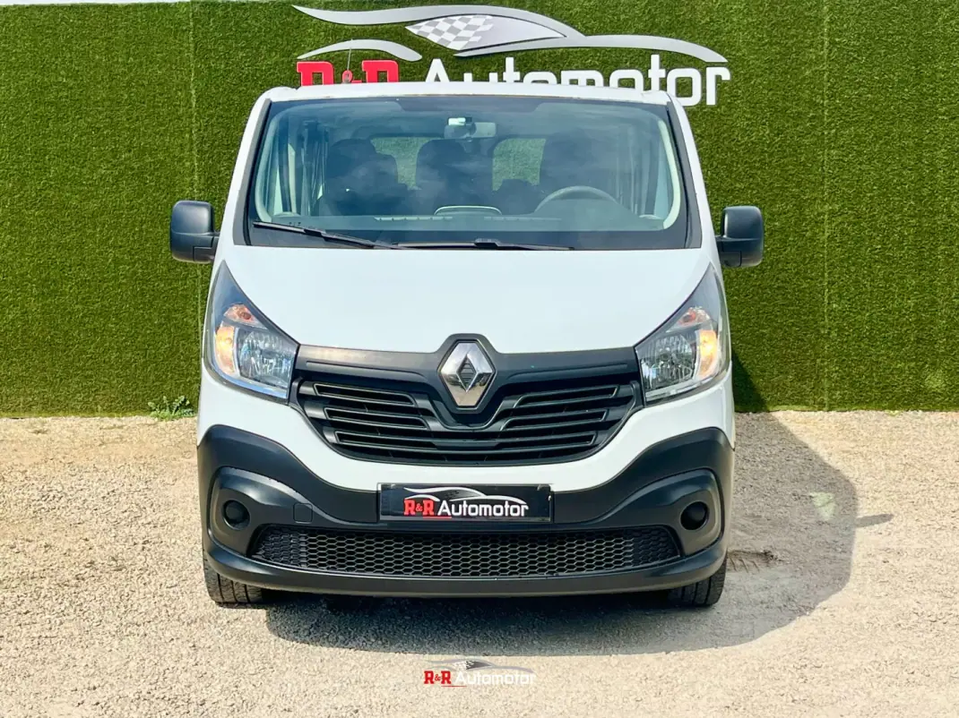 Renault Trafic 2016 - 21900 EUR, 167000 km - AUTO.MOTO.pt - 167000km - foto 4 de 8