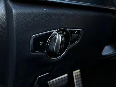 Mercedes-Benz E 53 AMG 2021 - 89990 EUR, 54200 km - AUTO.MOTO.pt - 54200km - foto 27 de 49
