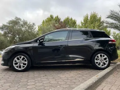 Renault Clio Sport Tourer 2019 — foto 5 de 42