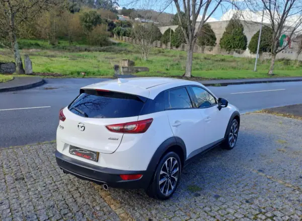 Mazda CX-3 2019 - 16500 EUR, 99000 km - AUTO.MOTO.pt - 99000km - foto 6 de 13