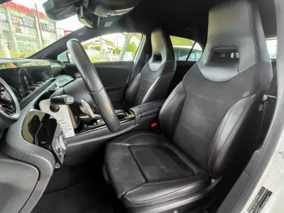 Mercedes-Benz A 180 2018 - 23500 EUR, 102000 km - AUTO.MOTO.pt - 102000km - foto 13 de 19