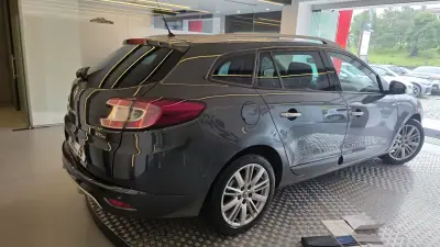 Renault Mégane Sport Tourer 2010 - 6900 EUR, 266834 km - AUTO.MOTO.pt - 266834km - foto 20 de 45