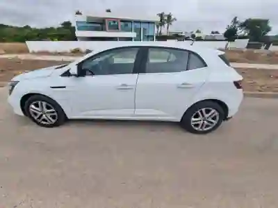 Renault Mégane 2017 - 10500 EUR, 136169 km - 136169km - foto 2 de 8