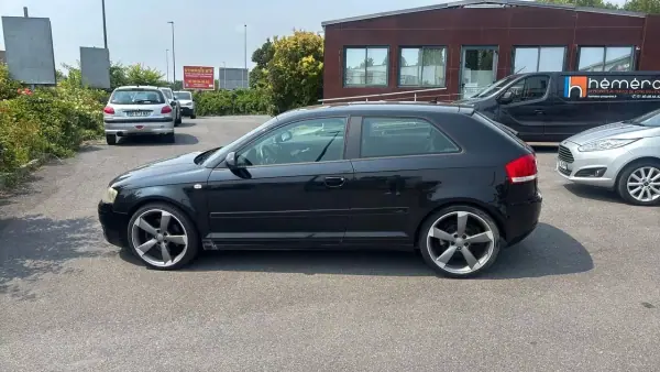 Audi A3 2007 - 10750 EUR, 190185 km - 190185km - foto 6 de 13