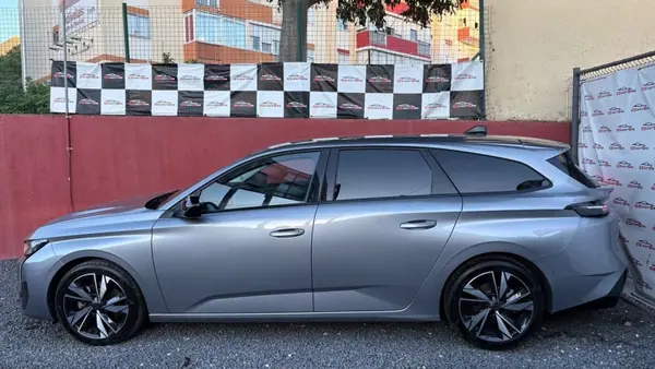 Peugeot 308 SW 2022 — foto 3 de 12
