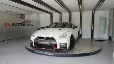 Nissan GT-R 2017 - 300000 EUR, 30685 km - 30685km - foto 12 de 69
