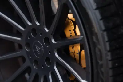 Porsche Macan 2014 - 35600 EUR, 199000 km - AUTO.MOTO.pt - 199000km - foto 4 de 47