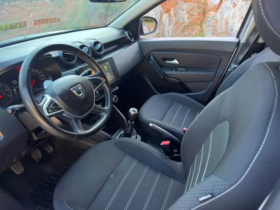 Dacia Duster 2021 - 16900 EUR, 163172 km - 163172km - foto 18 de 23