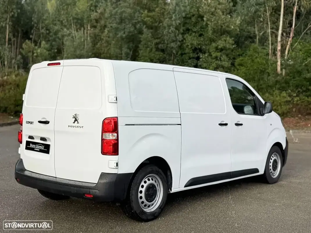 Peugeot EXPERT 1.6 BlueHDi L2H1 Premium 2019 - 12900 EUR, 173010 km - AUTO.MOTO.pt - 173010km - foto 13 de 21