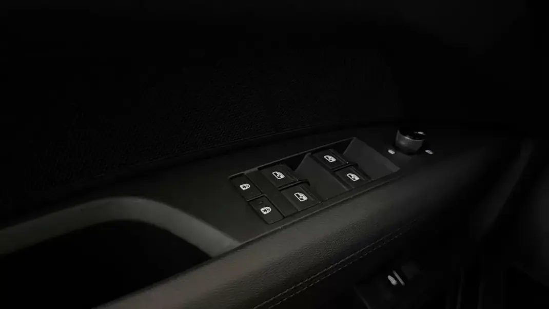 Audi e-tron GT 2022 - 57990 EUR, 59200 km - AUTO.MOTO.pt - 59200km - foto 21 de 28