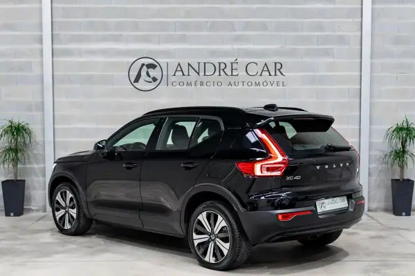 Volvo XC 40 2022 - 27950 EUR, 53768 km - AUTO.MOTO.pt - 53768km - foto 7 de 52