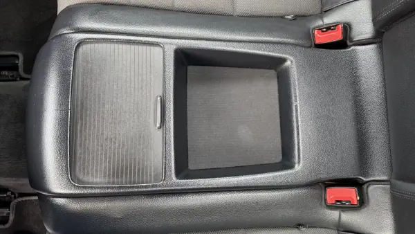 Mercedes-Benz E 250 2010 - 17000 EUR, 0 km - AUTO.MOTO.pt - foto 52 de 56