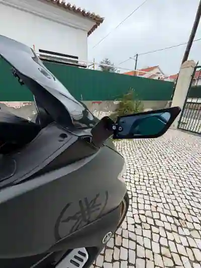Yamaha TMAX 2021 - 10000 EUR, 18000 km - 18000km - foto 8 de 9
