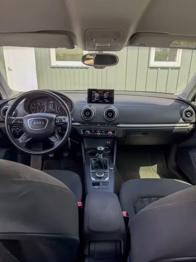 Audi A3 Sportback 2014 - 13900 EUR, 156000 km - AUTO.MOTO.pt - 156000km - foto 11 de 14