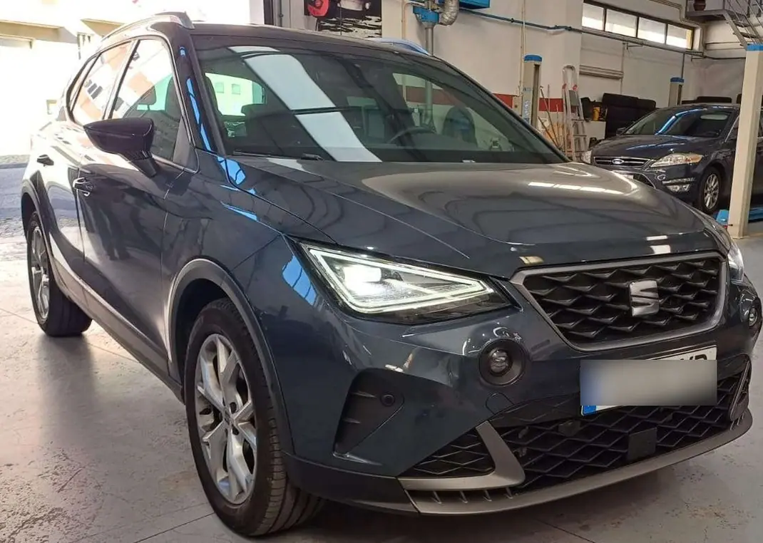 SEAT Arona 2023 - 17990 EUR, 35000 km - AUTO.MOTO.pt - 35000km - foto 1 de 10