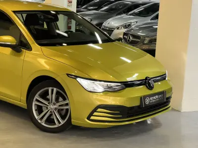 Volkswagen Golf 2021 - 17990 EUR, 50000 km - AUTO.MOTO.pt - 50000km - foto 27 de 28