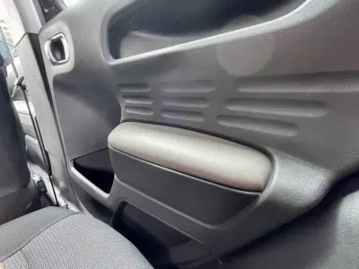 Citroën C4 Cactus 2018 - 14950 EUR, 108880 km - AUTO.MOTO.pt - 108880km - foto 26 de 34