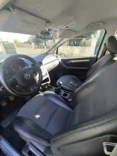 Mercedes-Benz A 160 2008 - 5500 EUR, 147000 km - 147000km - foto 9 de 10