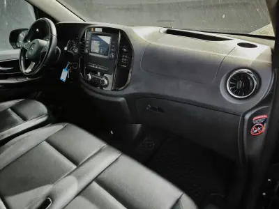 Mercedes-Benz Vito Tourer 2022 - 45950 EUR, 95000 km - AUTO.MOTO.pt - 95000km - foto 10 de 36