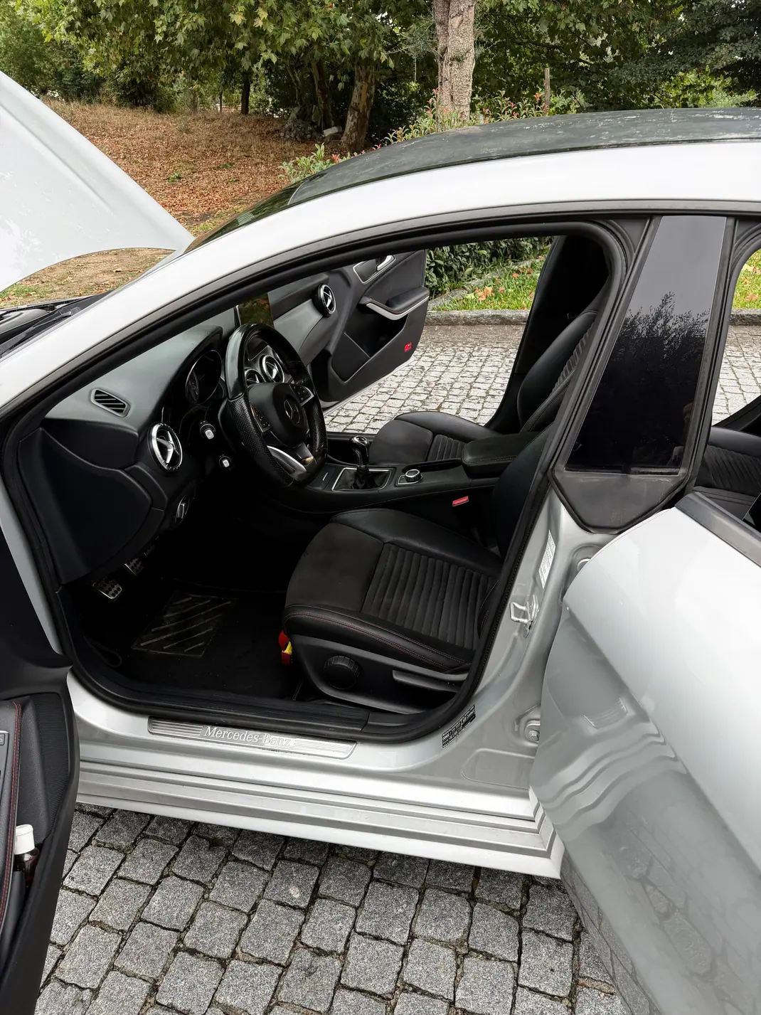 Mercedes-Benz CLA 180 2017 - 14800 EUR, 261445 km - 261445km - foto 9 de 13
