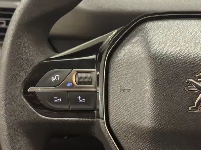 Peugeot Partner 1.6 HDI 100cv 3 Lug 2019 - 13950 EUR, 100000 km - AUTO.MOTO.pt - 100000km - foto 4 de 13