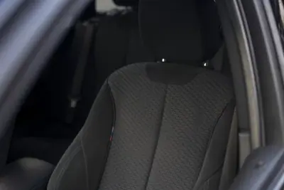 BMW 320 2015 - 19900 EUR, 190600 km - AUTO.MOTO.pt - 190600km - foto 20 de 32