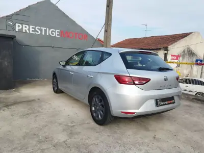 SEAT Leon 2015 - 11750 EUR, 161000 km - AUTO.MOTO.pt - 161000km - foto 6 de 28