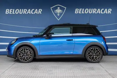 MINI Cooper 2024 - 33500 EUR, 8997 km - AUTO.MOTO.pt - 8997km - foto 3 de 22