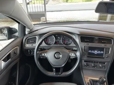 Volkswagen Golf 2015 - 12500 EUR, 195718 km - AUTO.MOTO.pt - 195718km - foto 17 de 27