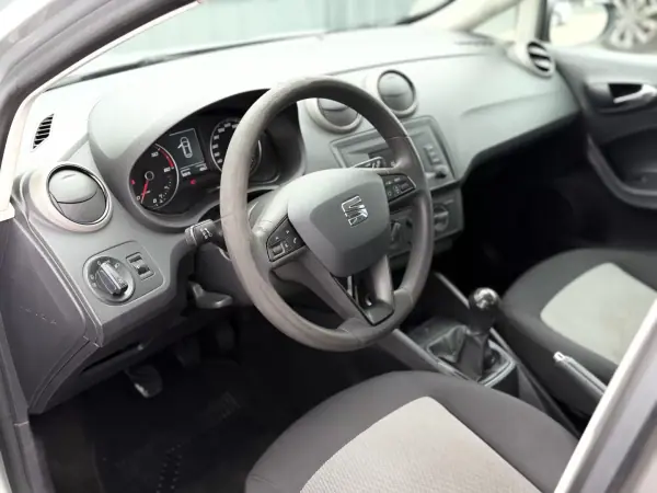 SEAT Ibiza 2016 - 9900 EUR, 152213 km - 152213km - foto 7 de 13