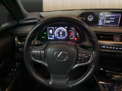 Lexus UX 250h 2021 - 22450 EUR, 142000 km - AUTO.MOTO.pt - 142000km - foto 9 de 20