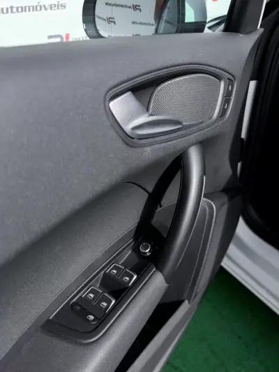 Audi A1 Sportback 2016 — foto 6 de 18