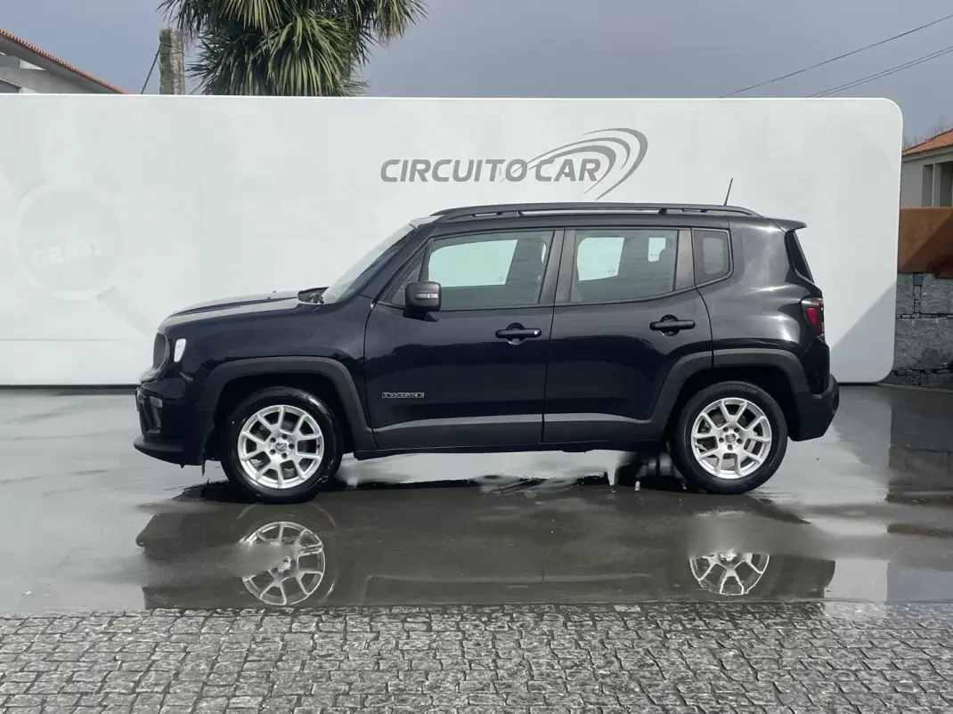 Jeep Renegade 2019 - 15500 EUR, 106977 km - AUTO.MOTO.pt - 106977km - foto 2 de 39