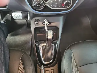 Renault Captur 2017 - 11900 EUR, 118207 km - 118207km - foto 15 de 23