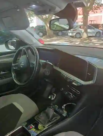 Opel Mokka 2023 — foto 5 de 6