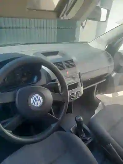 Volkswagen Polo 2002 - 1750 EUR, 190000 km - 190000km - foto 6 de 7