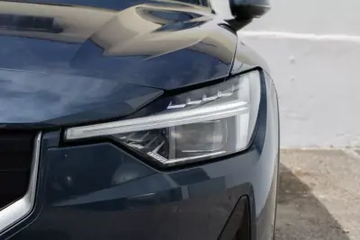 Polestar 2 2021 - 22500 EUR, 138000 km - AUTO.MOTO.pt - 138000km - foto 9 de 46