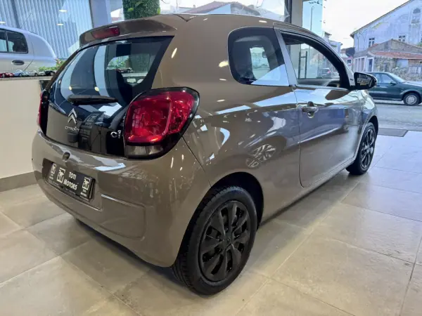 Citroën C1 2014 - 7900 EUR, 148000 km - AUTO.MOTO.pt - 148000km - foto 5 de 22