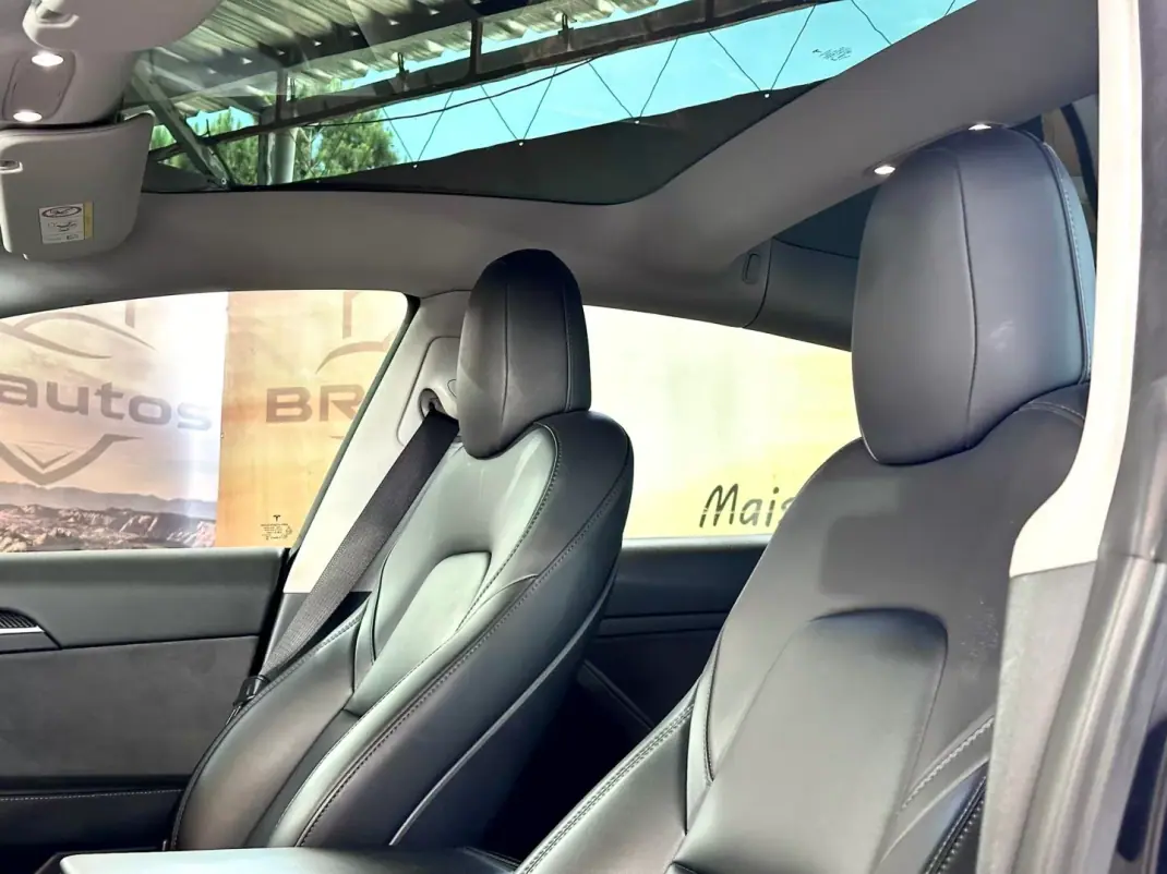 Tesla Model 3 2022 - 35900 EUR, 65444 km - AUTO.MOTO.pt - 65444km - foto 11 de 29