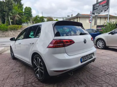 Volkswagen Golf 2014 - 17900 EUR, 195000 km - AUTO.MOTO.pt - 195000km - foto 11 de 32