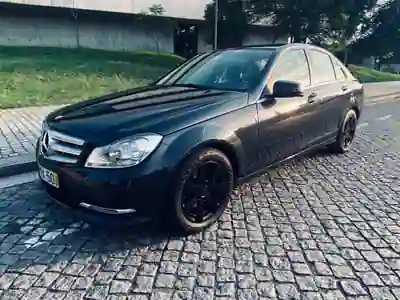 Mercedes-Benz C 180 2013 - 164000km
