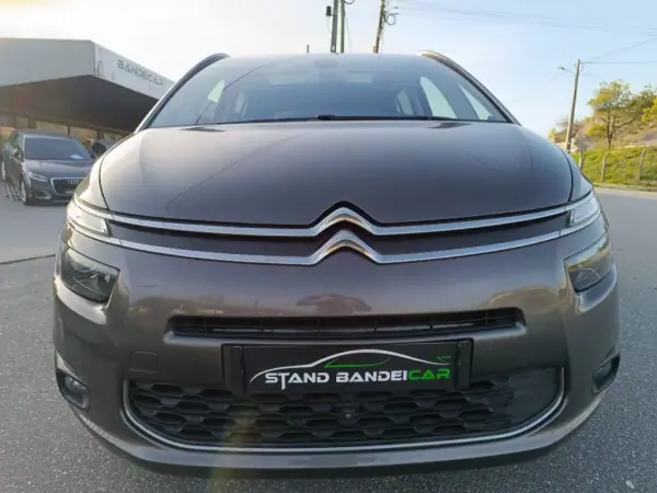 Citroën C4 Picasso 2016 - 13500 EUR, 148000 km - AUTO.MOTO.pt - 148000km - foto 8 de 28