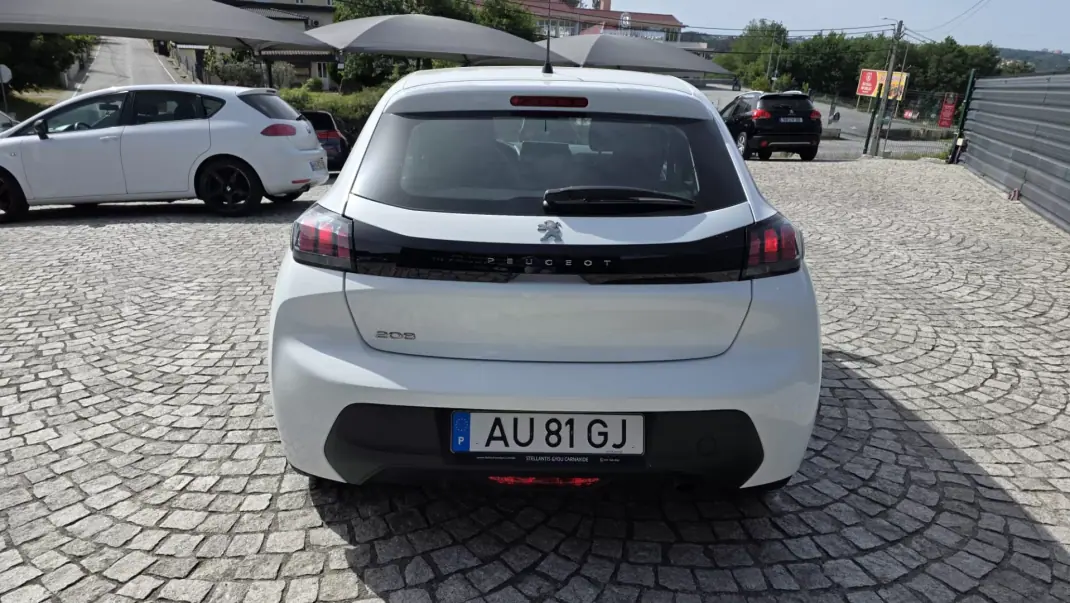 Peugeot 208 2022 - 13990 EUR, 49000 km - AUTO.MOTO.pt - 49000km - foto 7 de 24