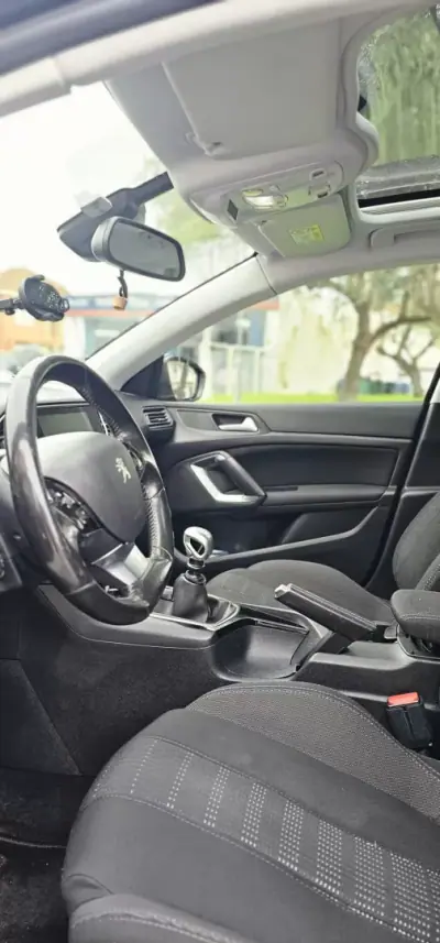 Peugeot 308 SW 2005 - 14900 EUR, 212300 km - AUTO.MOTO.pt - 212300km - foto 13 de 13