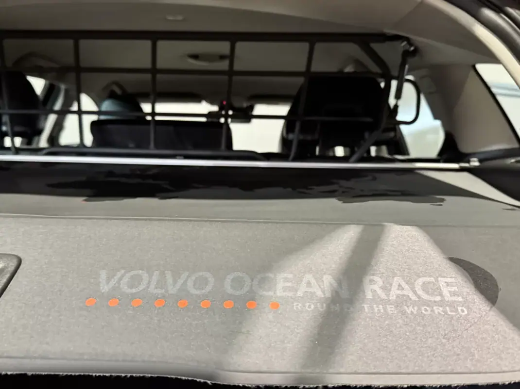 Volvo V60 2016 - 13900 EUR, 265393 km - 265393km - foto 39 de 44