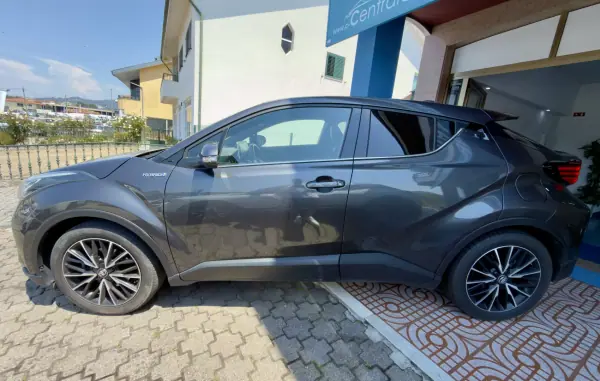 Toyota C-HR 2020 - 24950 EUR, 67000 km - AUTO.MOTO.pt - 67000km - foto 6 de 26