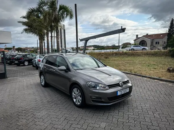 Volkswagen Golf Variant 2014 - 10800 EUR, 196000 km - AUTO.MOTO.pt - 196000km - foto 8 de 10