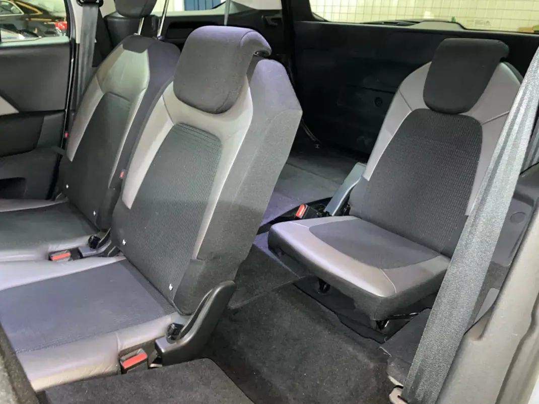 Citroën C4 Spacetourer 2018 - 14950 EUR, 233900 km - AUTO.MOTO.pt - 233900km - foto 19 de 20