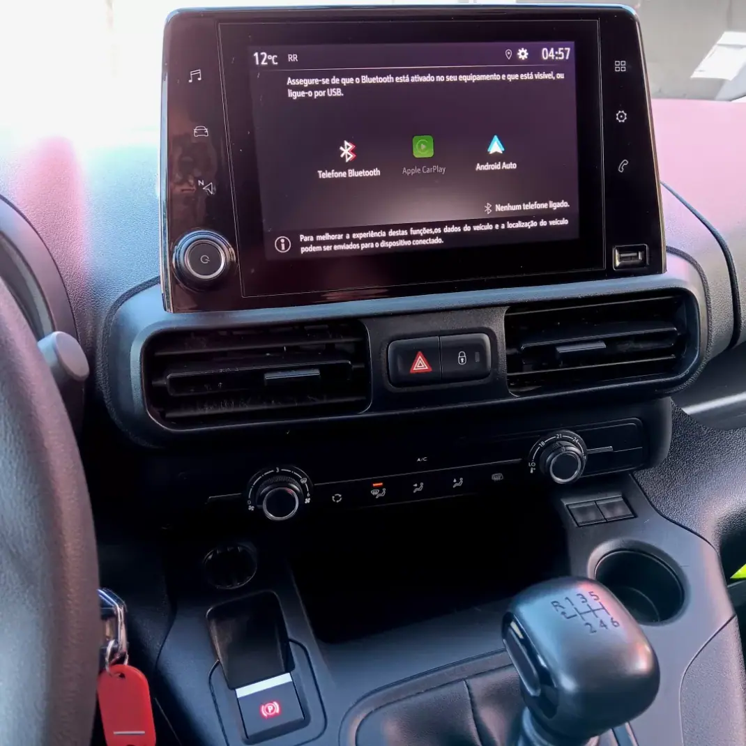 Opel COMBO 2022 - 15900 EUR, 82827 km - AUTO.MOTO.pt - 82827km - foto 19 de 20